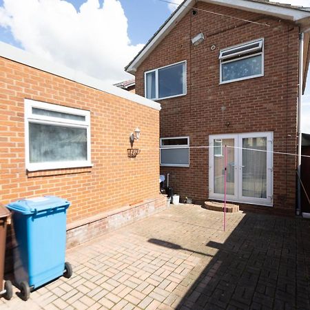 Hullidays East Modern Detached 3 Bed House Apartment Kingston upon Hull Exterior photo